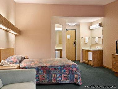Travelodge Indianapolis Castleton 部屋 写真